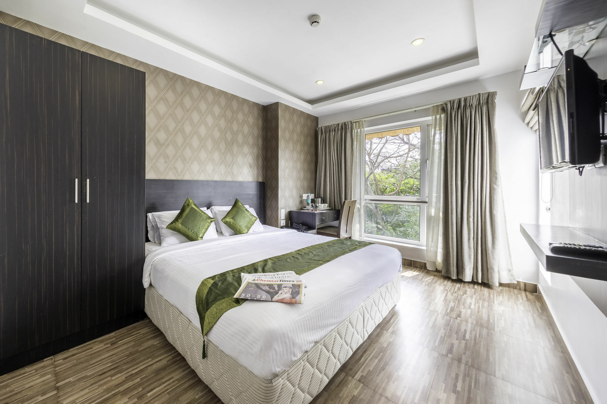Treebo Trend J'S Five Two Boutique Hotel Chennai Ngoại thất bức ảnh